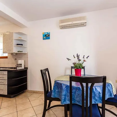 In Krk - Insel Krk 12624 Διαμέρισμα *